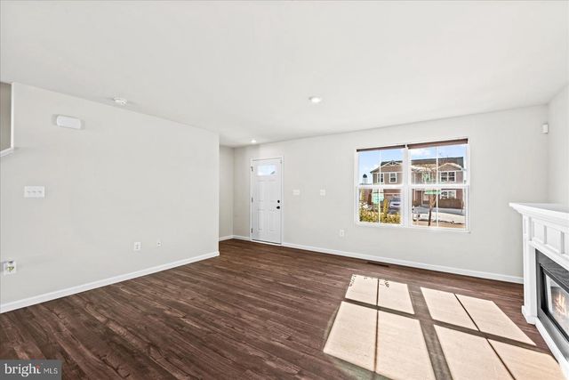 2151 MOURNING DOVE DR, Locust Grove, VA 22508