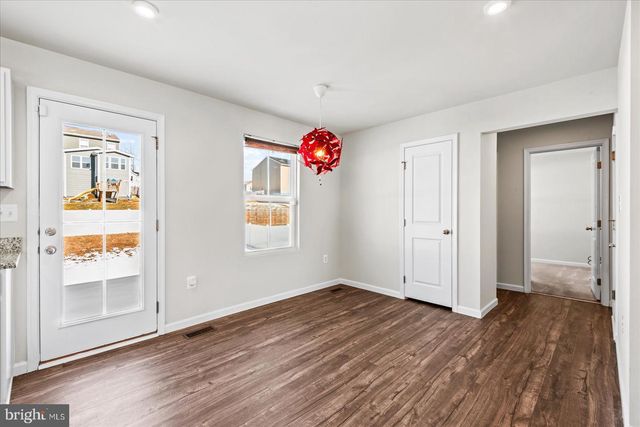 2151 MOURNING DOVE DR, Locust Grove, VA 22508