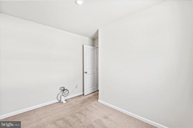 2151 MOURNING DOVE DR, Locust Grove, VA 22508