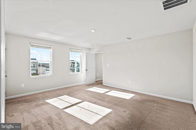 2151 MOURNING DOVE DR, Locust Grove, VA 22508