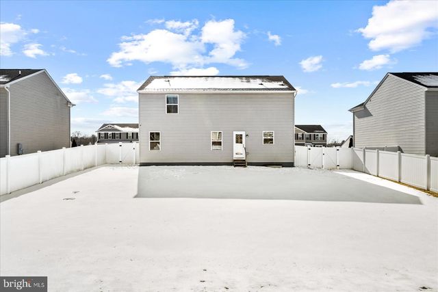 2151 MOURNING DOVE DR, Locust Grove, VA 22508