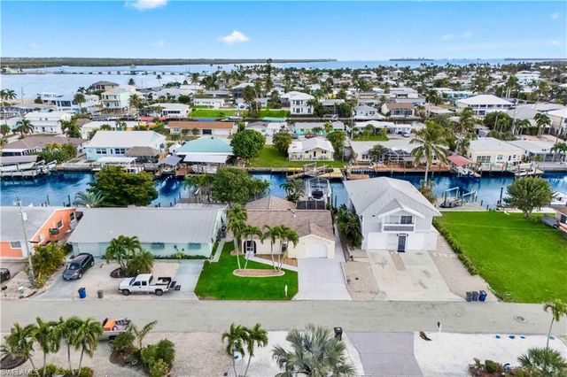 2781 Bruce ST, Matlacha, FL 33993