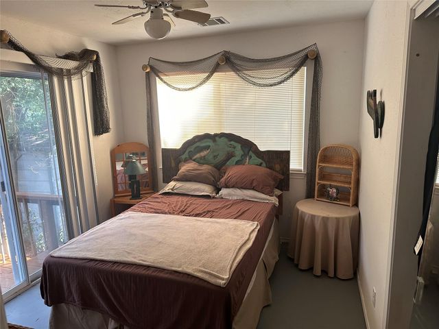 10903 Lakeside DR, Jonestown, TX 78645