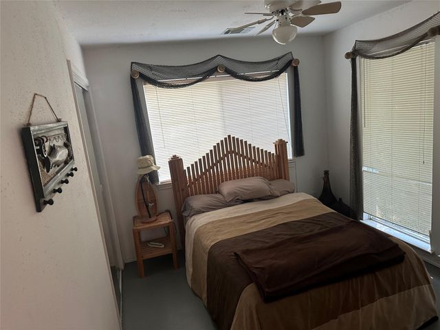 10903 Lakeside DR, Jonestown, TX 78645