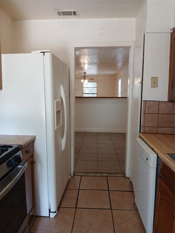 3100 Metropolitan Avenue, Dallas, TX 75215
