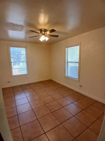 3100 Metropolitan Avenue, Dallas, TX 75215