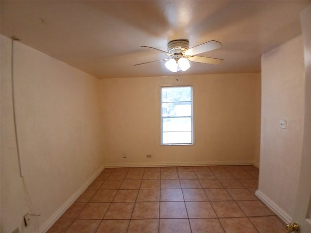 3100 Metropolitan Avenue, Dallas, TX 75215