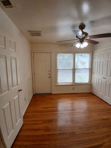 3100 Metropolitan Avenue, Dallas, TX 75215