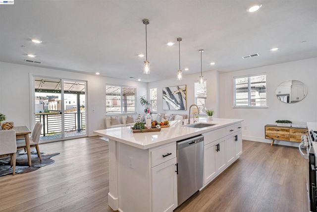 675 Delve Ct, Hayward, CA 94544