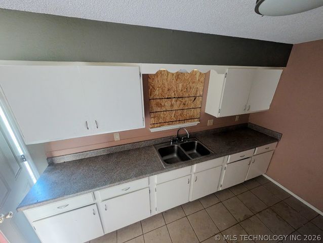 522 Highland Drive, Bartlesville, OK 74003