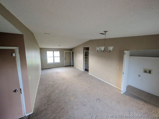 522 Highland Drive, Bartlesville, OK 74003