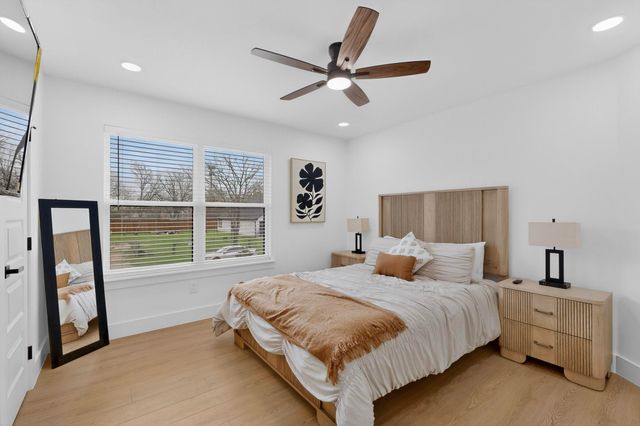 4935 MOBILE Drive, Fort Worth, TX 76137