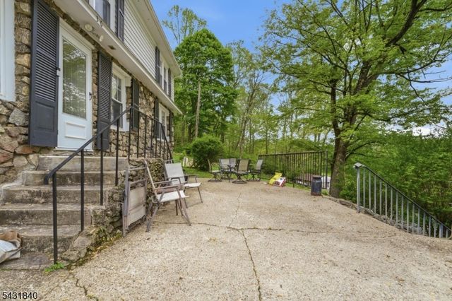 30 Hoffmans Crossing R, Lebanon Twp., NJ 07830