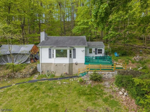 30 Hoffmans Crossing R, Lebanon Twp., NJ 07830