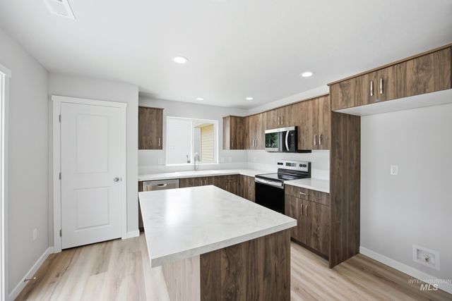 3168 W Animas Creek Dr, Kuna, ID 83634