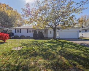 1037 W 37th Street, Lorain, OH 44052