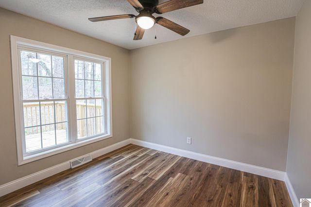 146 Mermie Rd 10, Block 4, Hardin, KY 42048