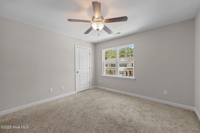 5 Jaydn Drive W, Jacksonville, NC 28546