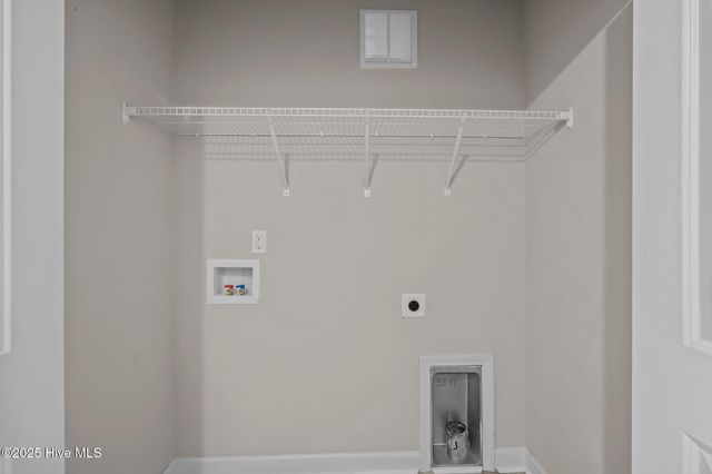 5 Jaydn Drive W, Jacksonville, NC 28546