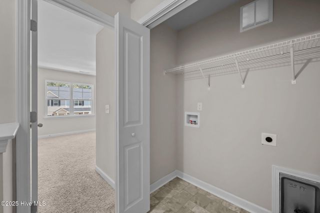 5 Jaydn Drive W, Jacksonville, NC 28546