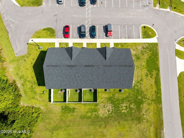 5 Jaydn Drive W, Jacksonville, NC 28546