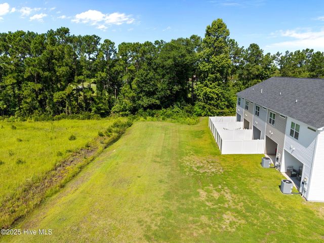 5 Jaydn Drive W, Jacksonville, NC 28546