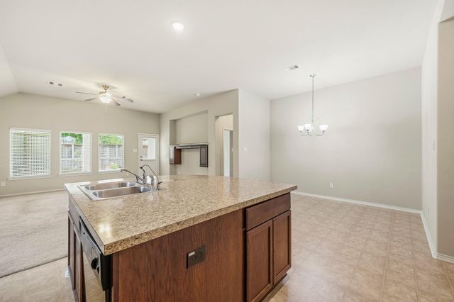 7126 Whitlow Wonder Lane, Houston, TX 77086