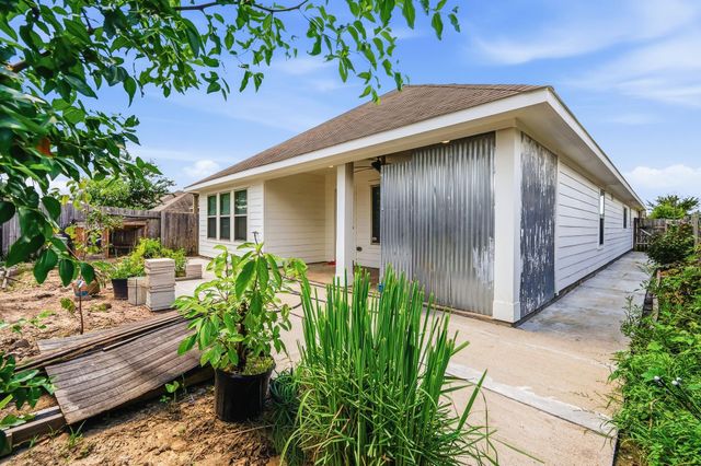 7126 Whitlow Wonder Lane, Houston, TX 77086