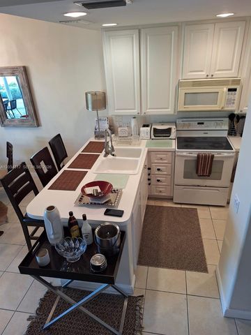 2104 Tigris Drive, West Palm Beach, FL 33411