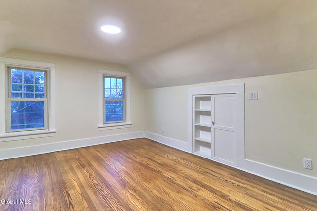 11 Vley Road, Scotia, NY 12302