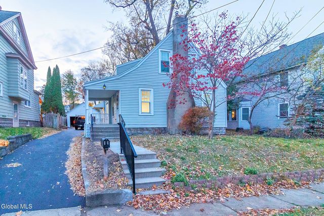 11 Vley Road, Scotia, NY 12302