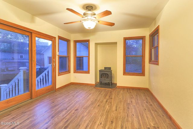 11 Vley Road, Scotia, NY 12302