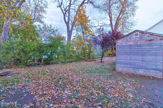 11 Vley Road, Scotia, NY 12302