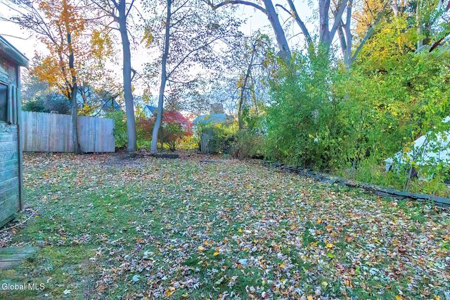 11 Vley Road, Scotia, NY 12302