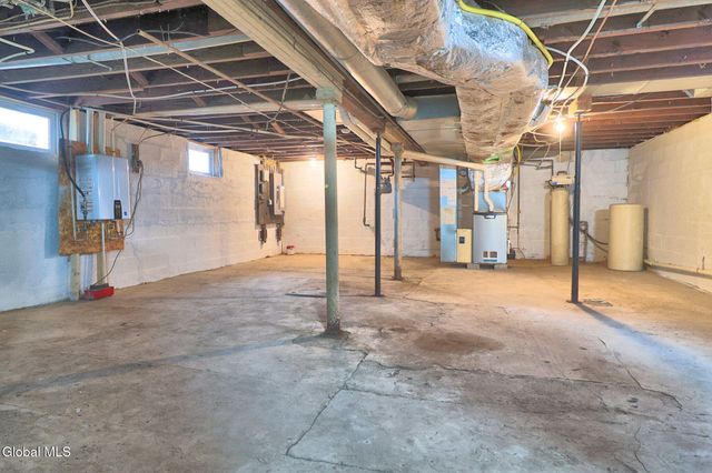 11 Vley Road, Scotia, NY 12302