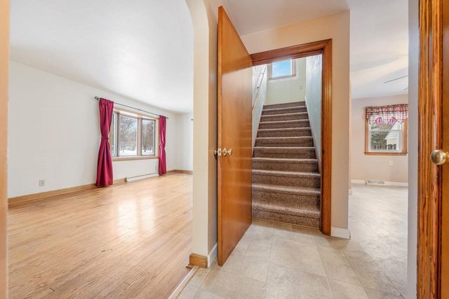 1717 W FRANKLIN STREET, Appleton, WI 54914