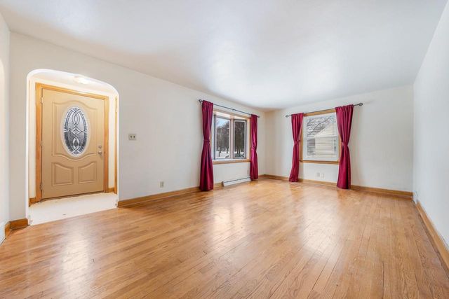 1717 W FRANKLIN STREET, Appleton, WI 54914