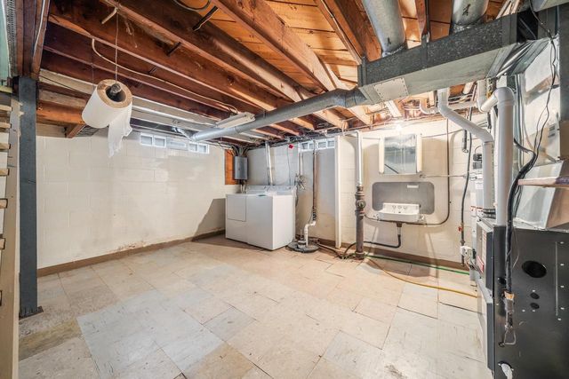 1717 W FRANKLIN STREET, Appleton, WI 54914