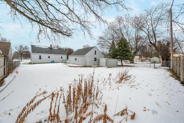 1717 W FRANKLIN STREET, Appleton, WI 54914