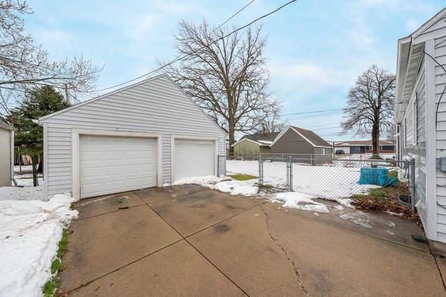 1717 W FRANKLIN STREET, Appleton, WI 54914