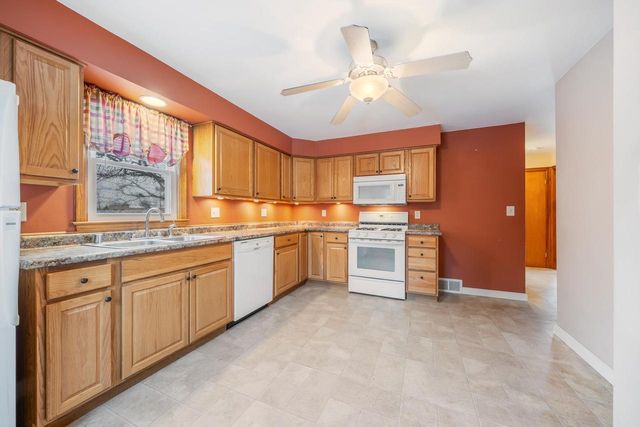 1717 W FRANKLIN STREET, Appleton, WI 54914