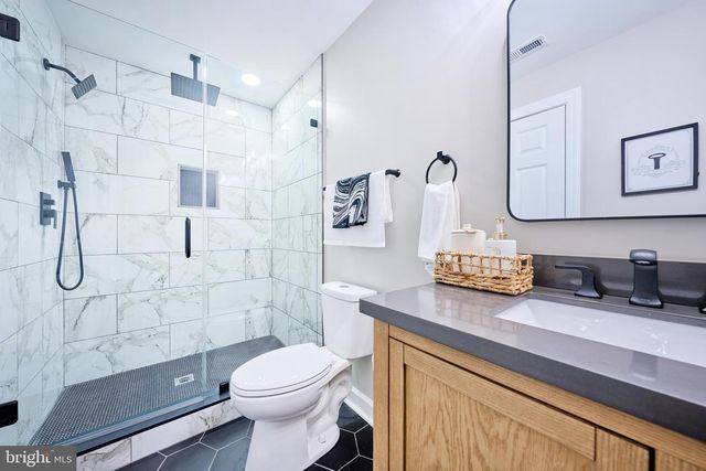 6420 BROOKE JANE, Clinton, MD 20735