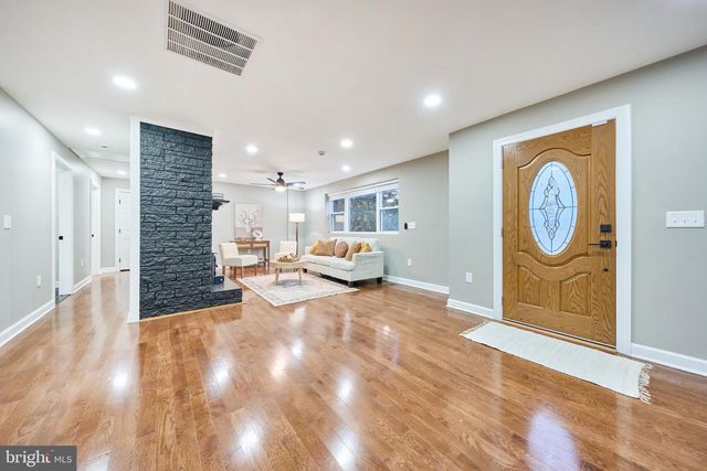 6420 BROOKE JANE, Clinton, MD 20735