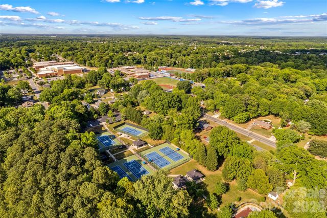 868 Fieldstone Road, Mooresville, NC 28115