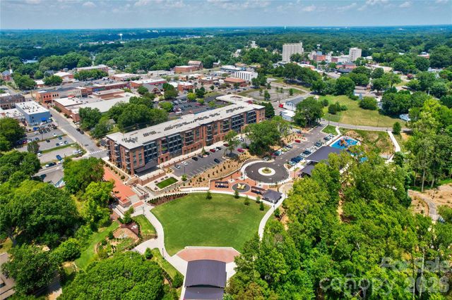 868 Fieldstone Road, Mooresville, NC 28115