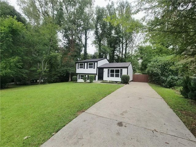 726 Lawndale Court, Norcross, GA 30093