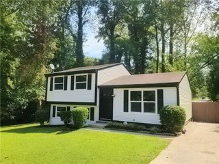 726 Lawndale Court, Norcross, GA 30093