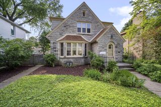 4455 N Woodburn STREET #4457, Shorewood, WI 53211