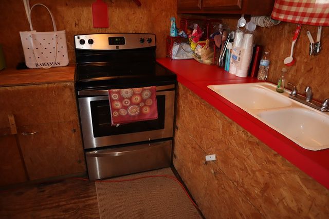 462 Schenk-Witkowski Rd, Rocksprings, TX 78880