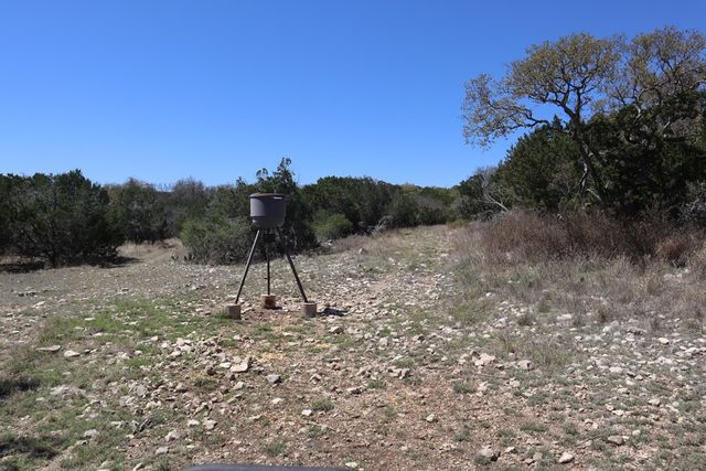 462 Schenk-Witkowski Rd, Rocksprings, TX 78880